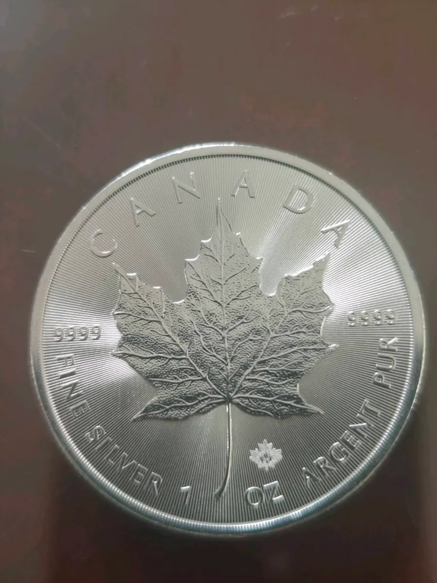 Silver 1oz Canada maple leaf coins - Image 2