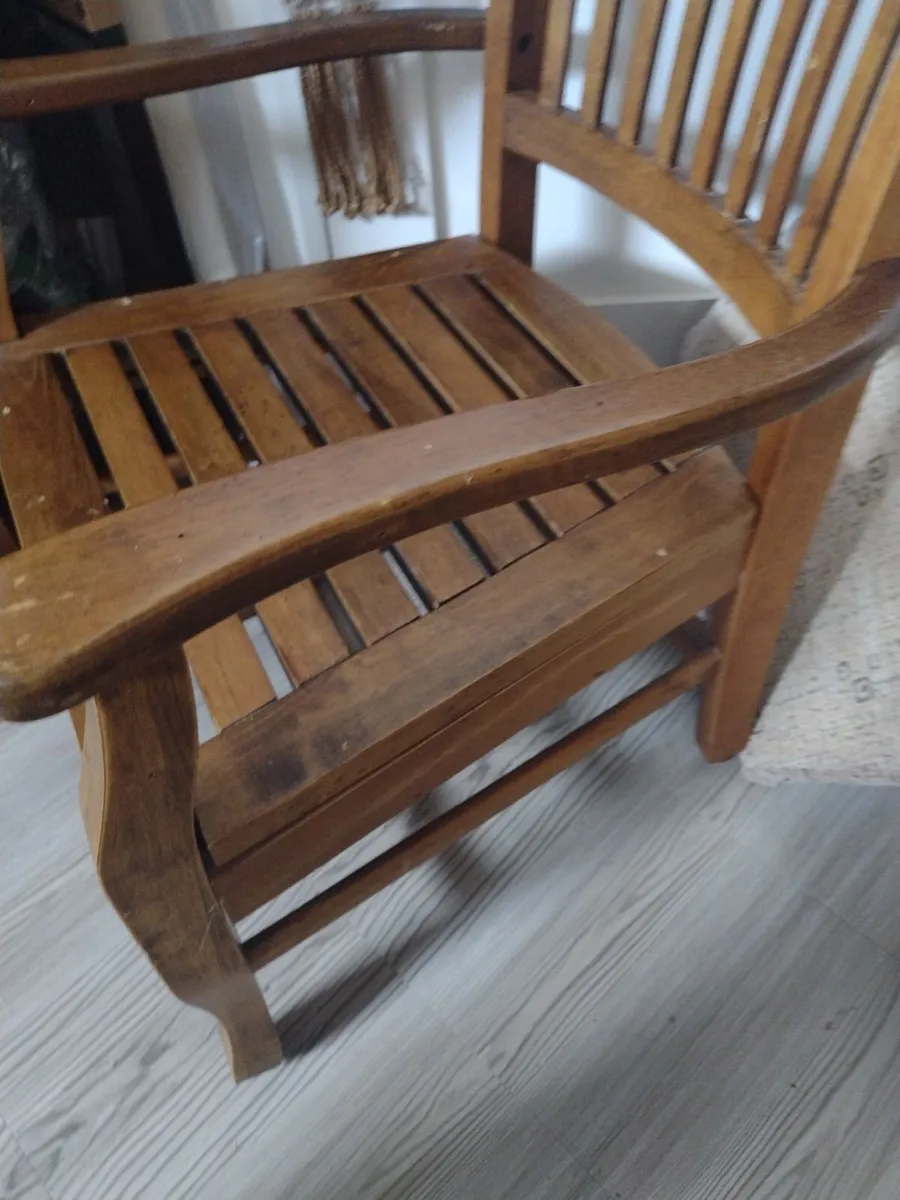 Beautiful heavy Teak rocking chair - Image 1