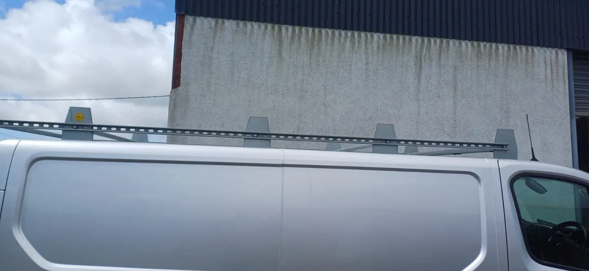 Opel Vivaro / Renault Trafic roof racks - Image 3