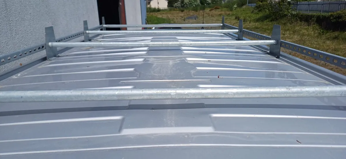 Opel Vivaro / Renault Trafic roof racks - Image 4
