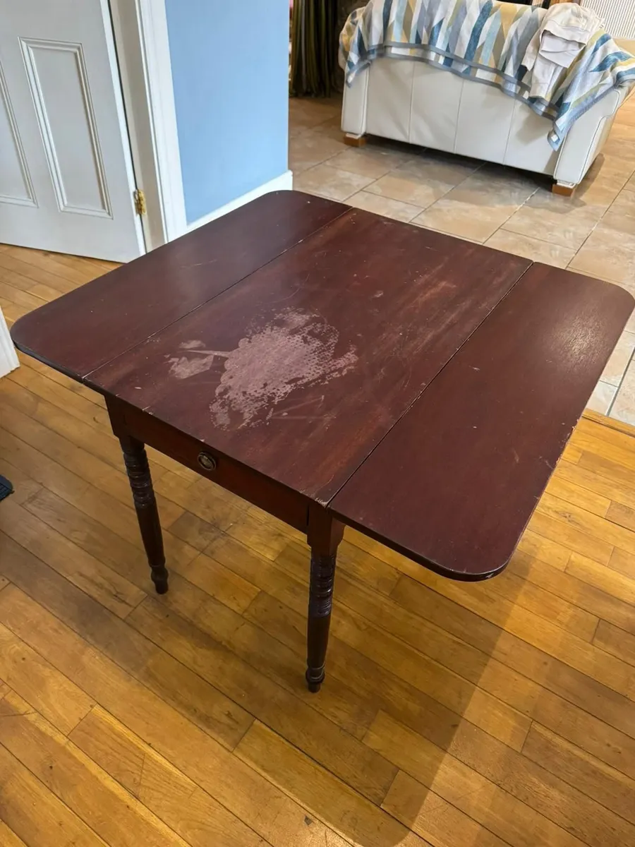 table - Image 1