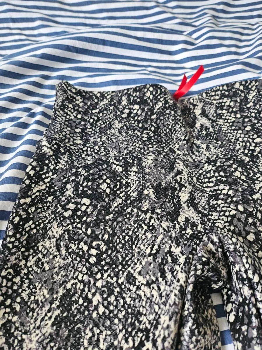 Spanx leggings - Image 2