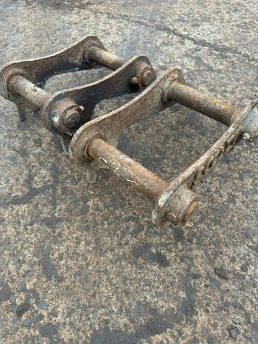 Linkages to suit 6-8 ton machine - Image 2
