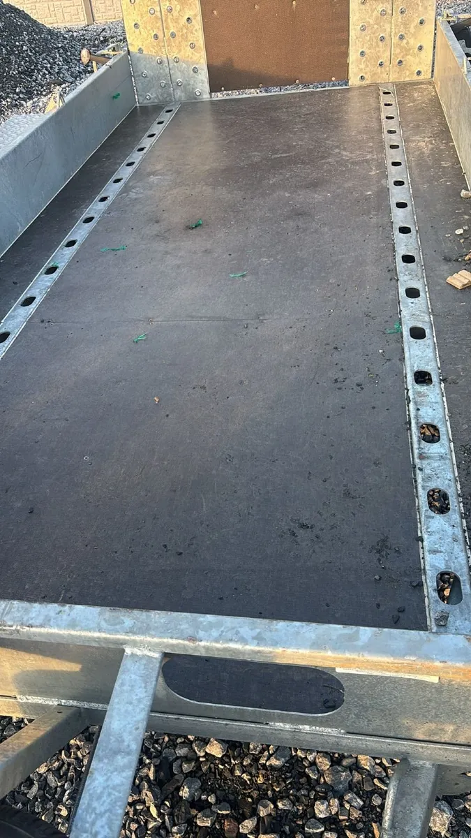 Bateson Trailer - Image 2
