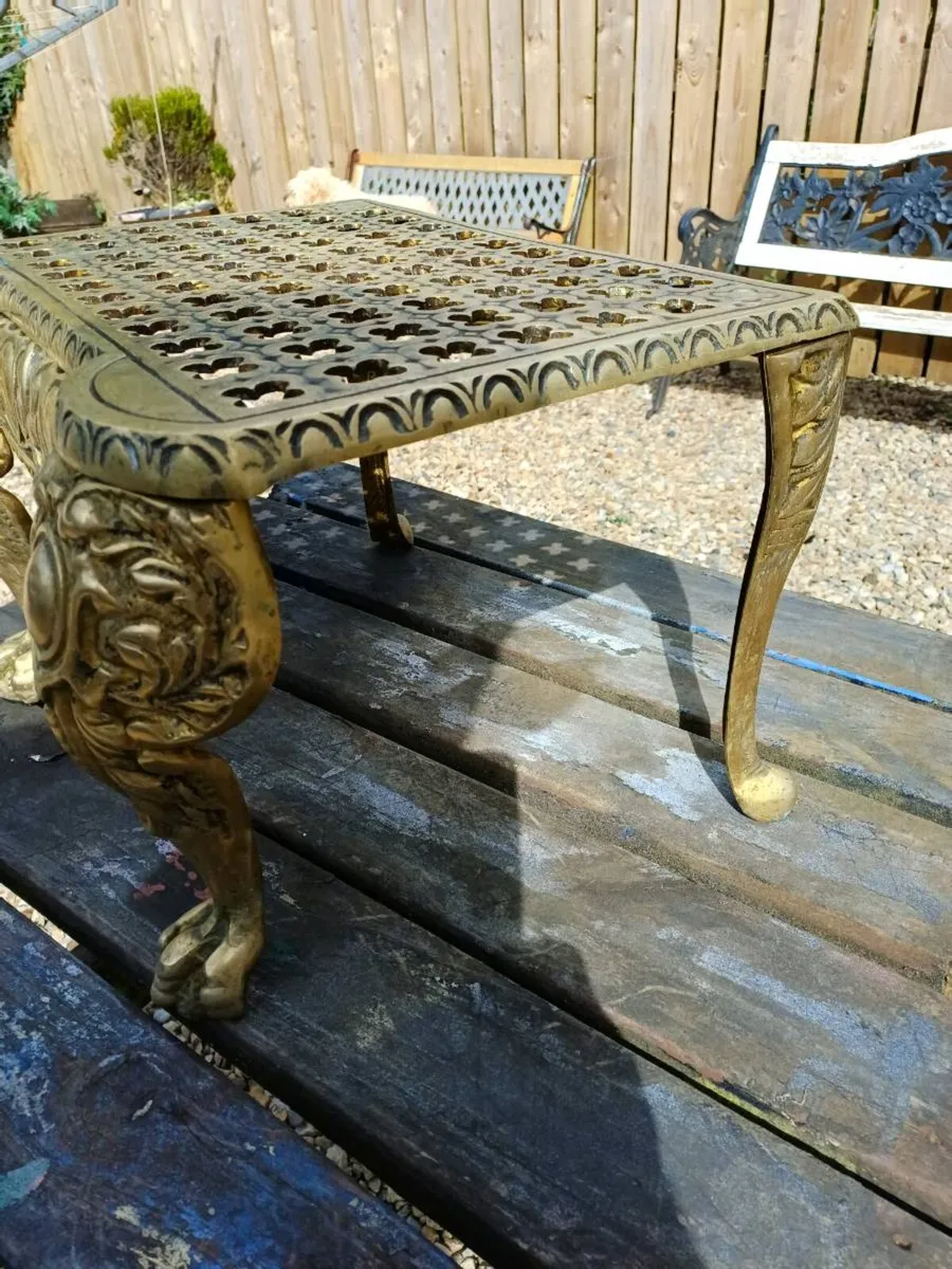 Heavy Early Victorian Brass Footman Trivet - Image 3