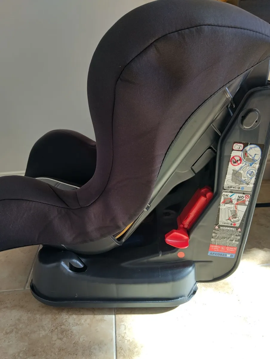 Car seat - Image 4