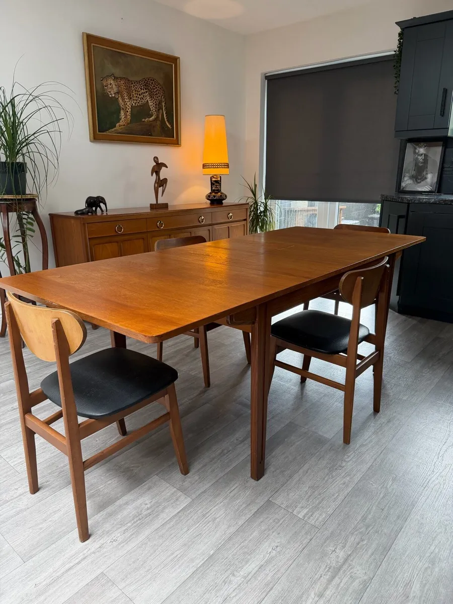 Mid Century Extendable Dining Table - Image 4