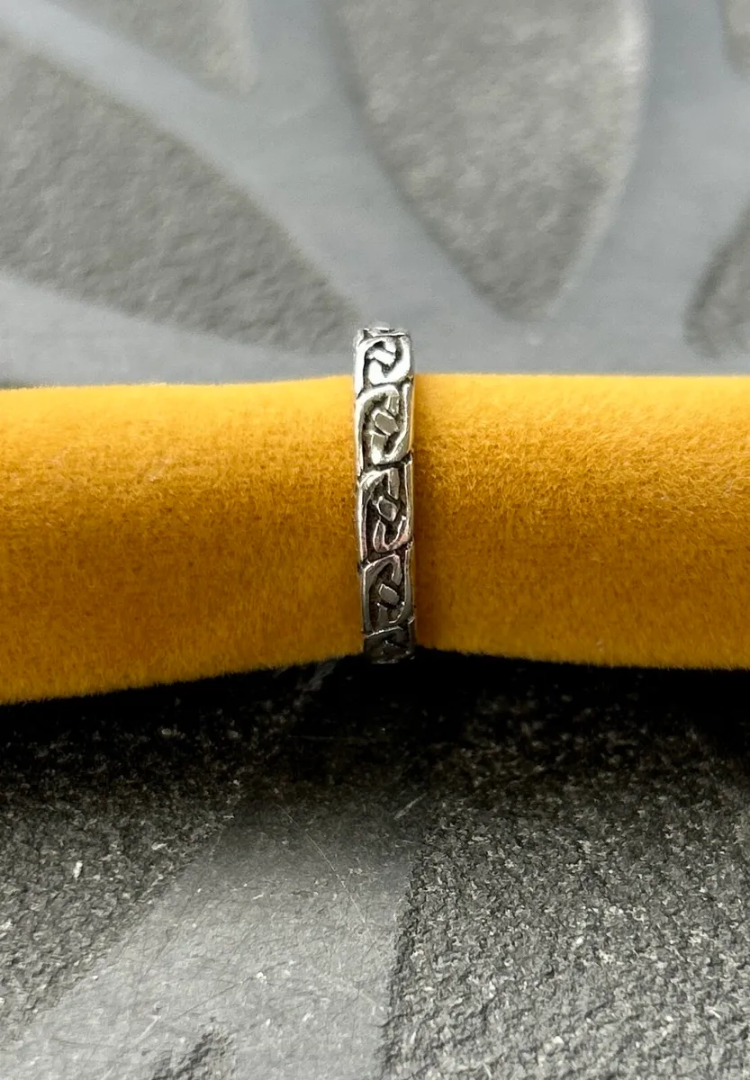 Sterling silver Celtic Ring size K or 5.5 - Image 1