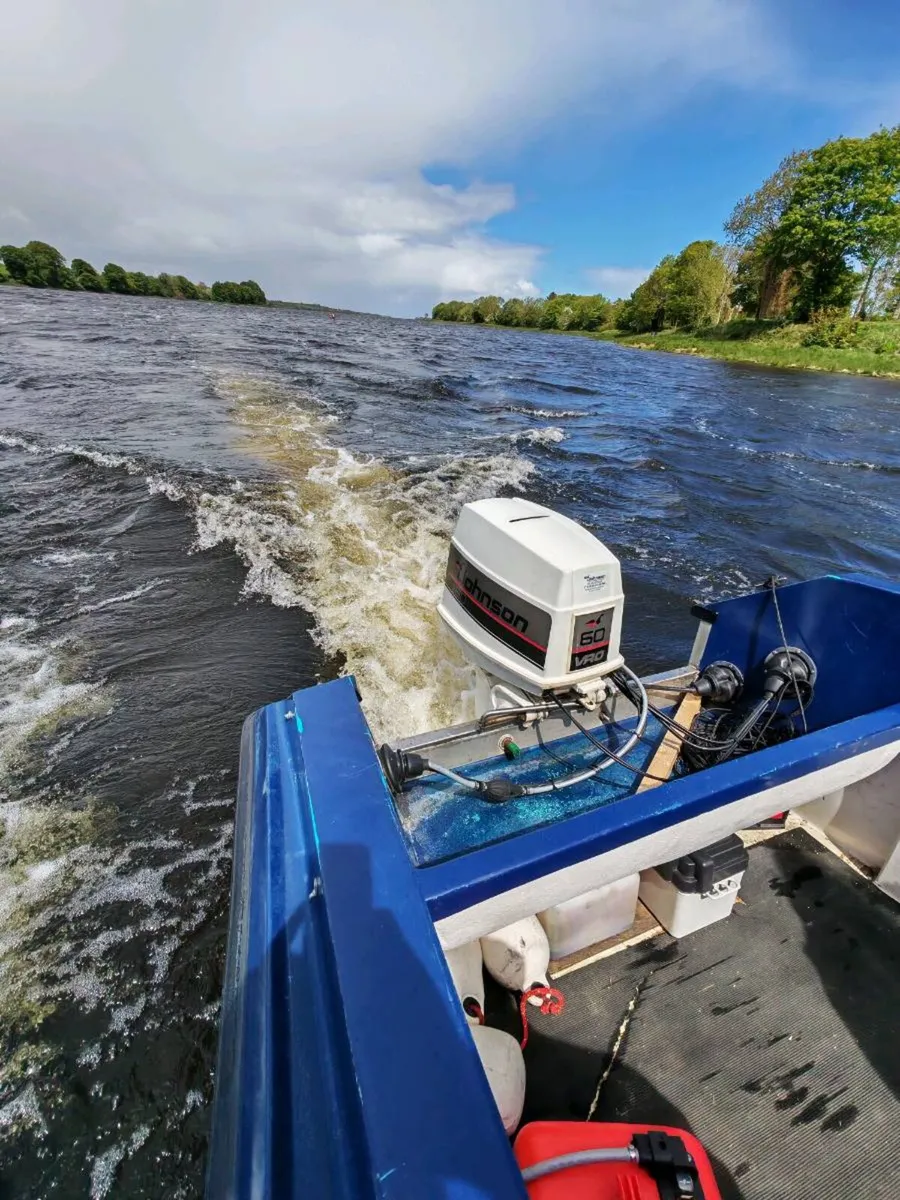 18ft Pacific sea boat - Image 4
