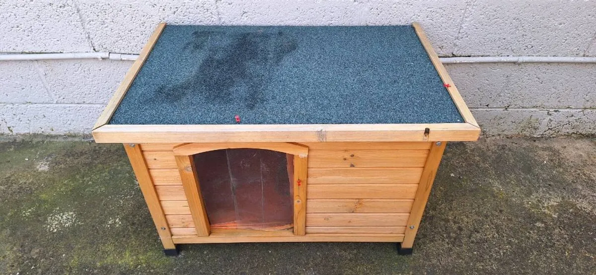 Small Dog Kennel - Image 1