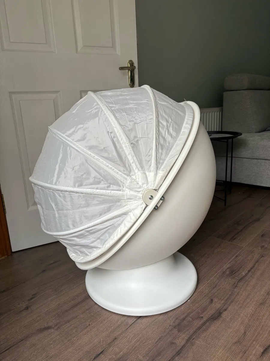 IKEA kids egg swivel chair - Image 2
