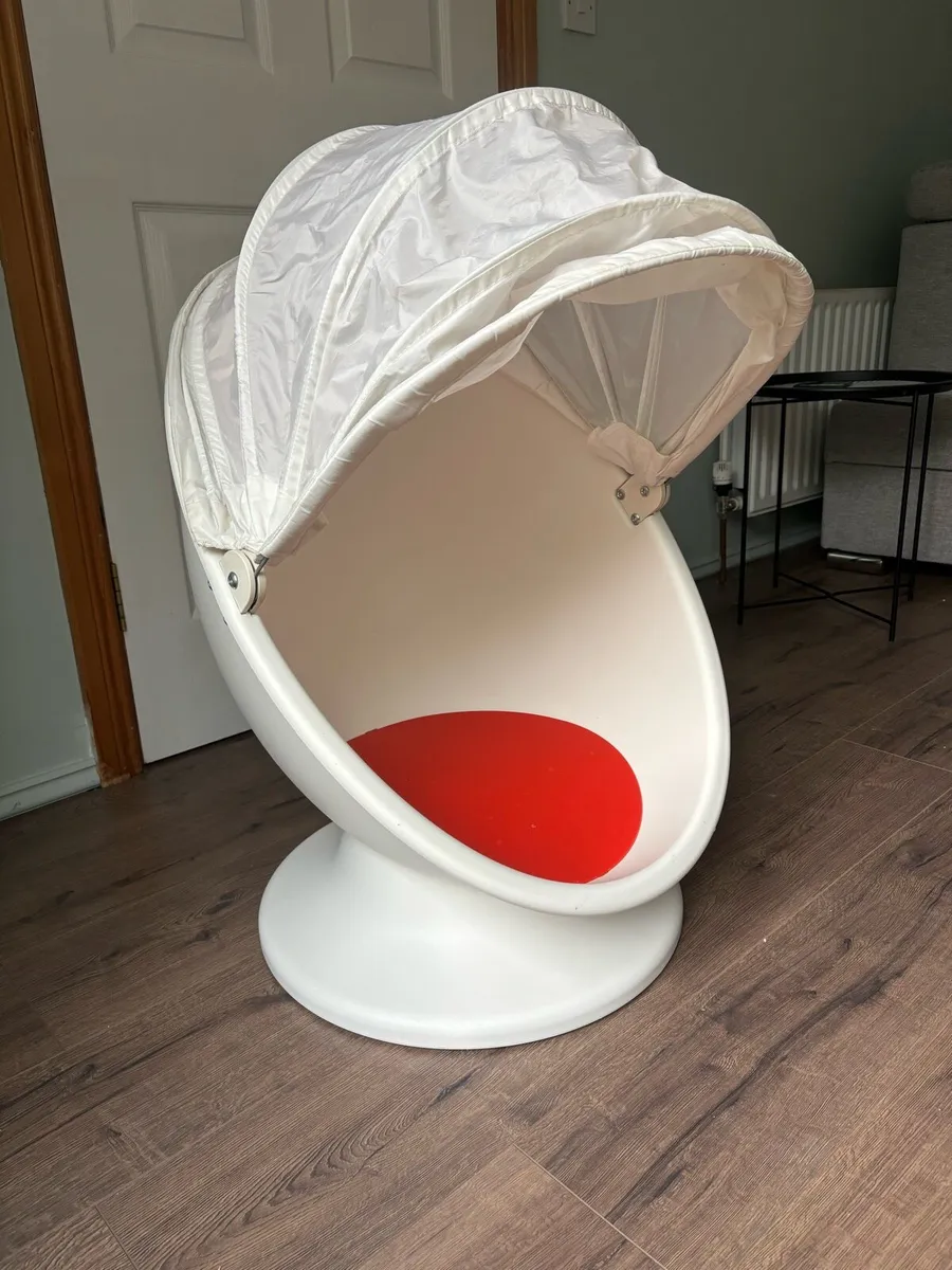 IKEA kids egg swivel chair - Image 3