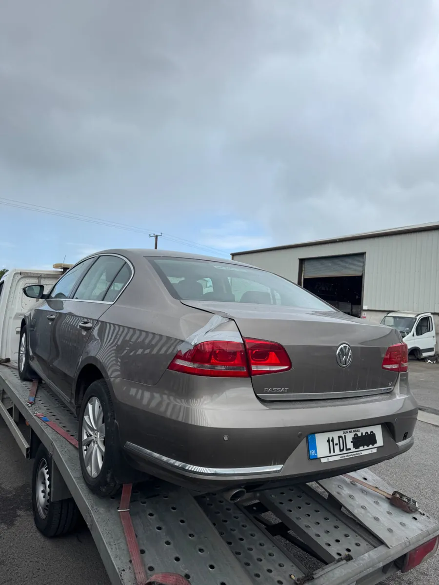 11 VOLKSWAGEN PASSAT 1.6TDI BREAKING / PARTS - Image 3