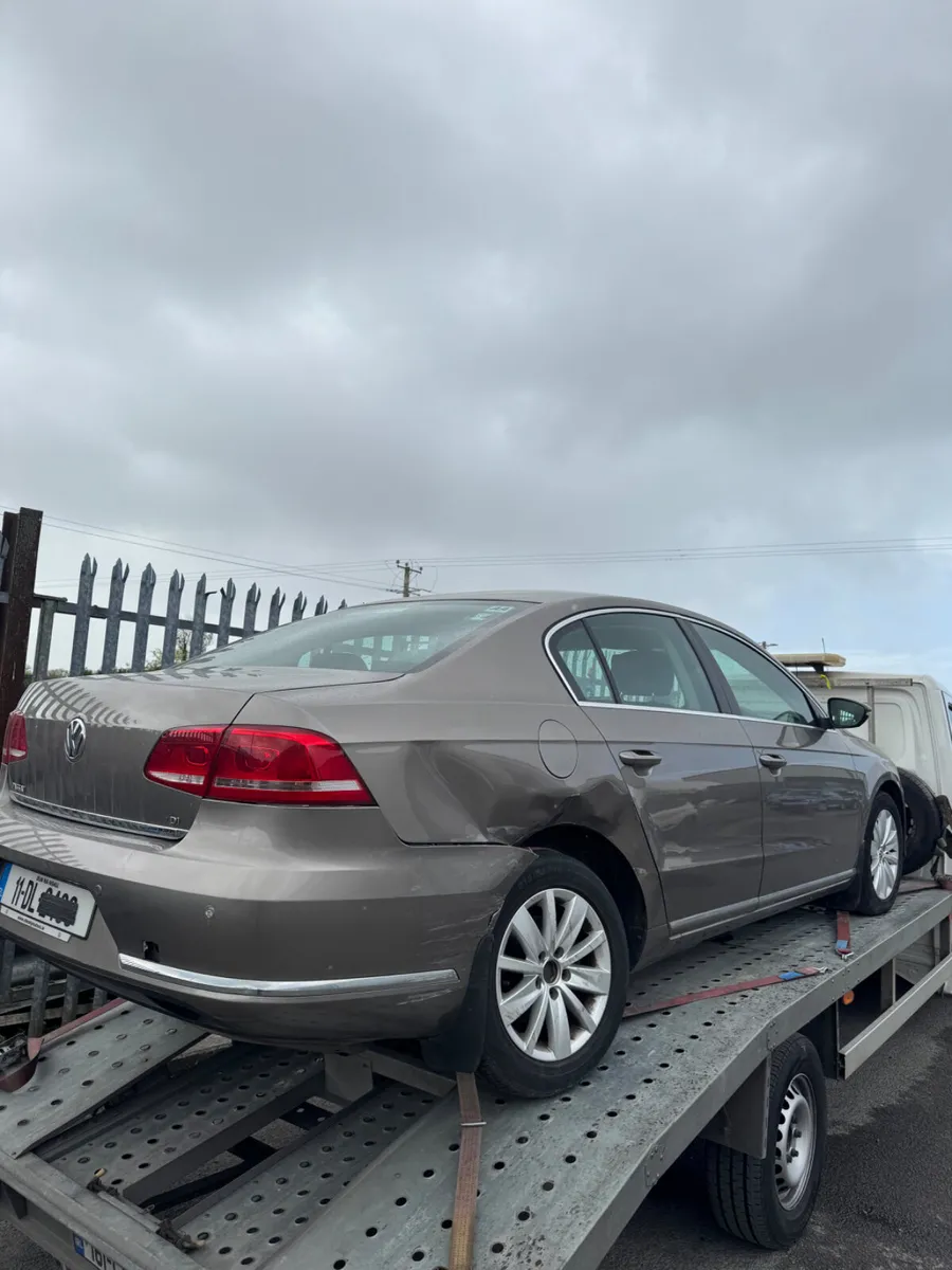 11 VOLKSWAGEN PASSAT 1.6TDI BREAKING / PARTS - Image 4
