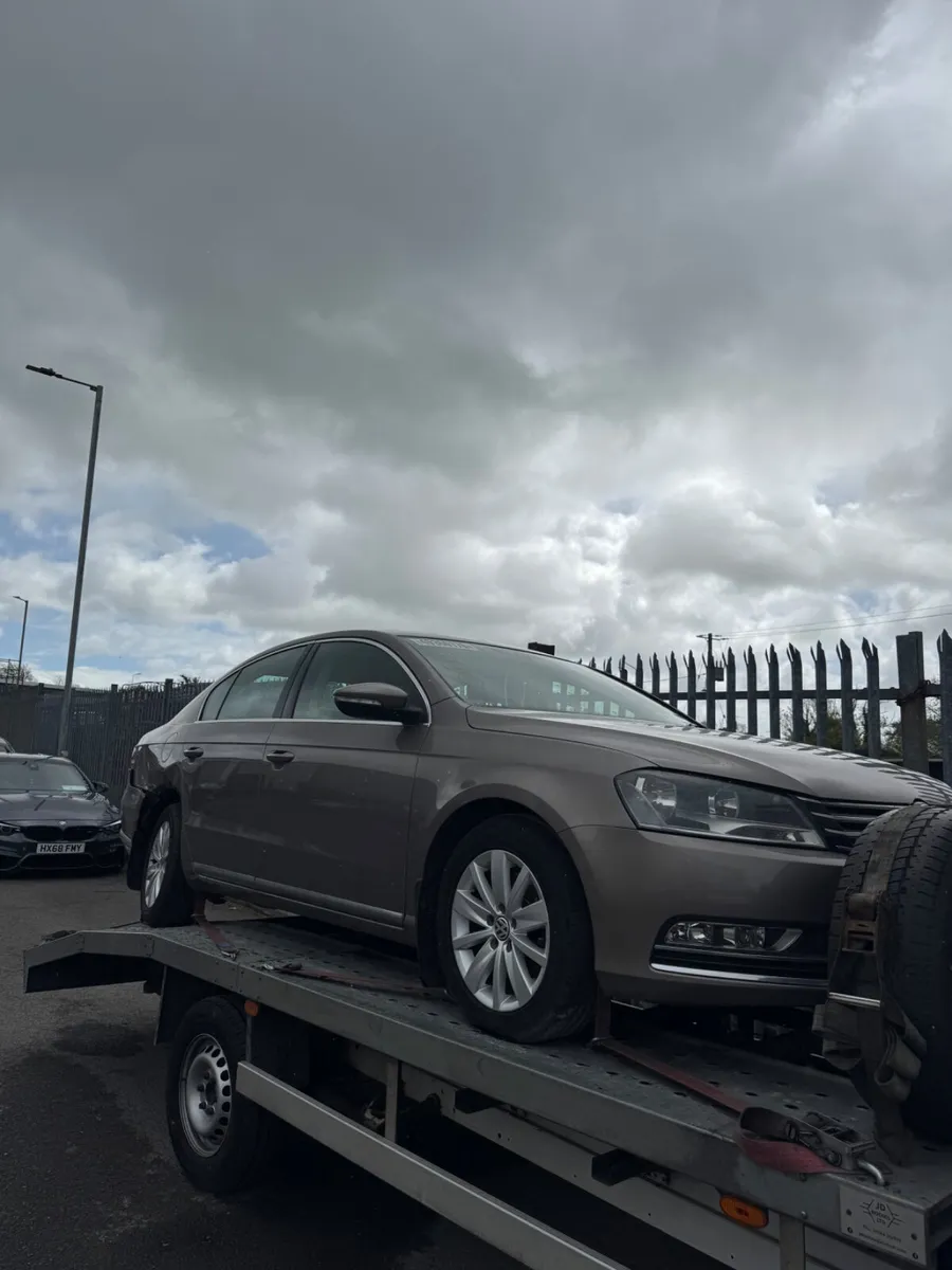 11 VOLKSWAGEN PASSAT 1.6TDI BREAKING / PARTS - Image 1