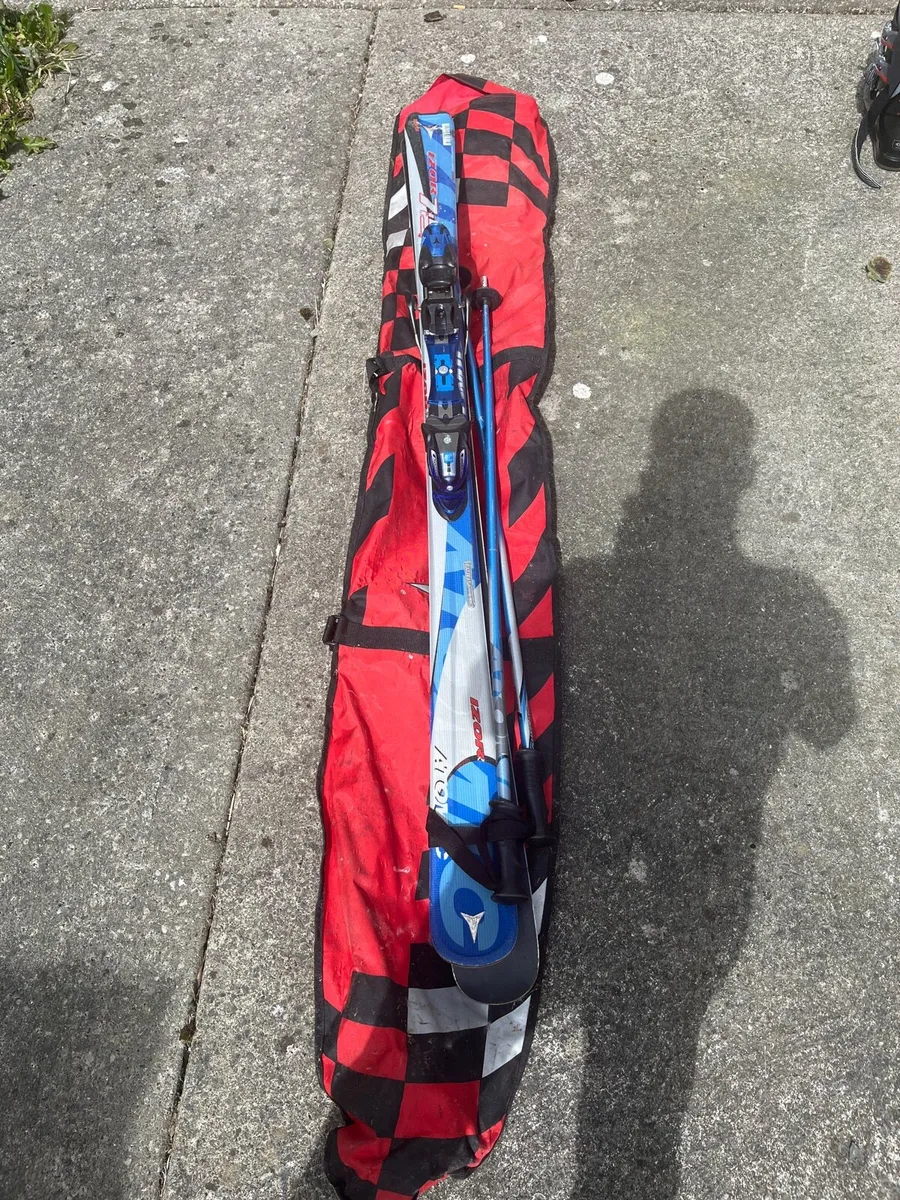 Ski set with poles - Image 1