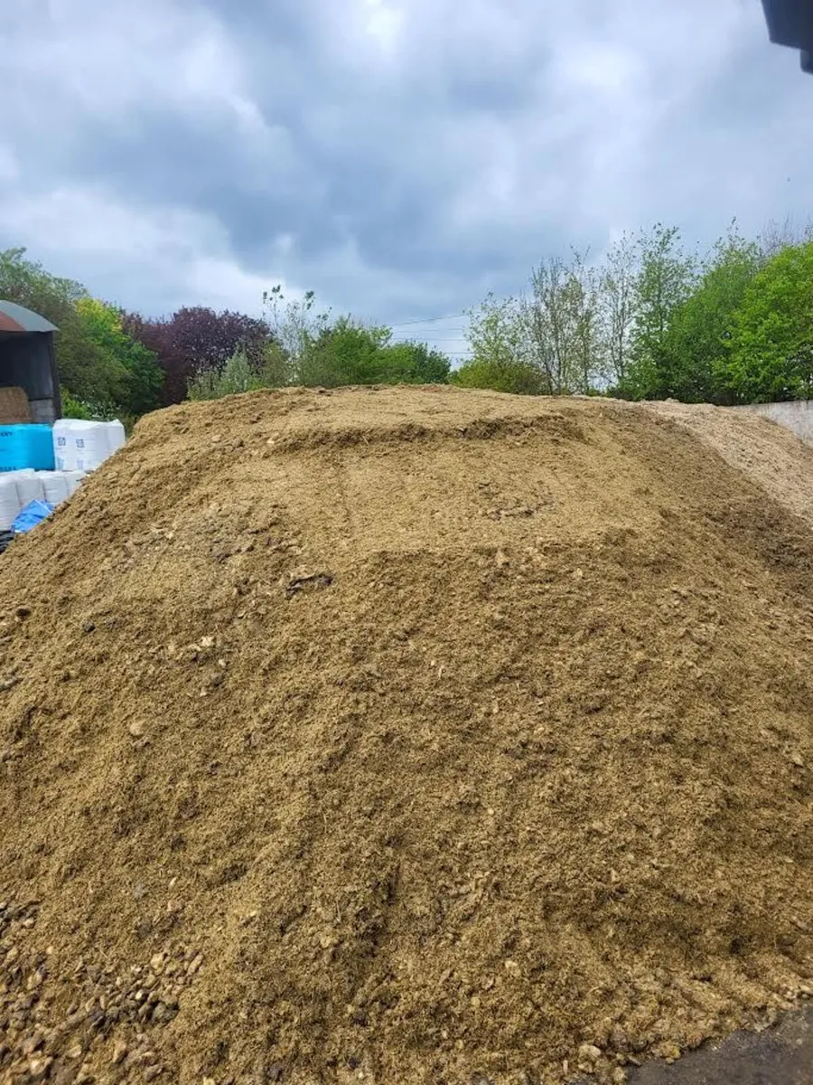 Beet,Maize,SoyaHull  Mix  or Maize Silage