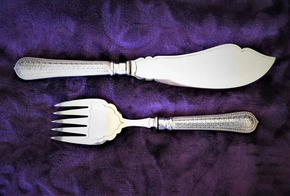 Antique Silver-Plated Fish Servers - Image 3