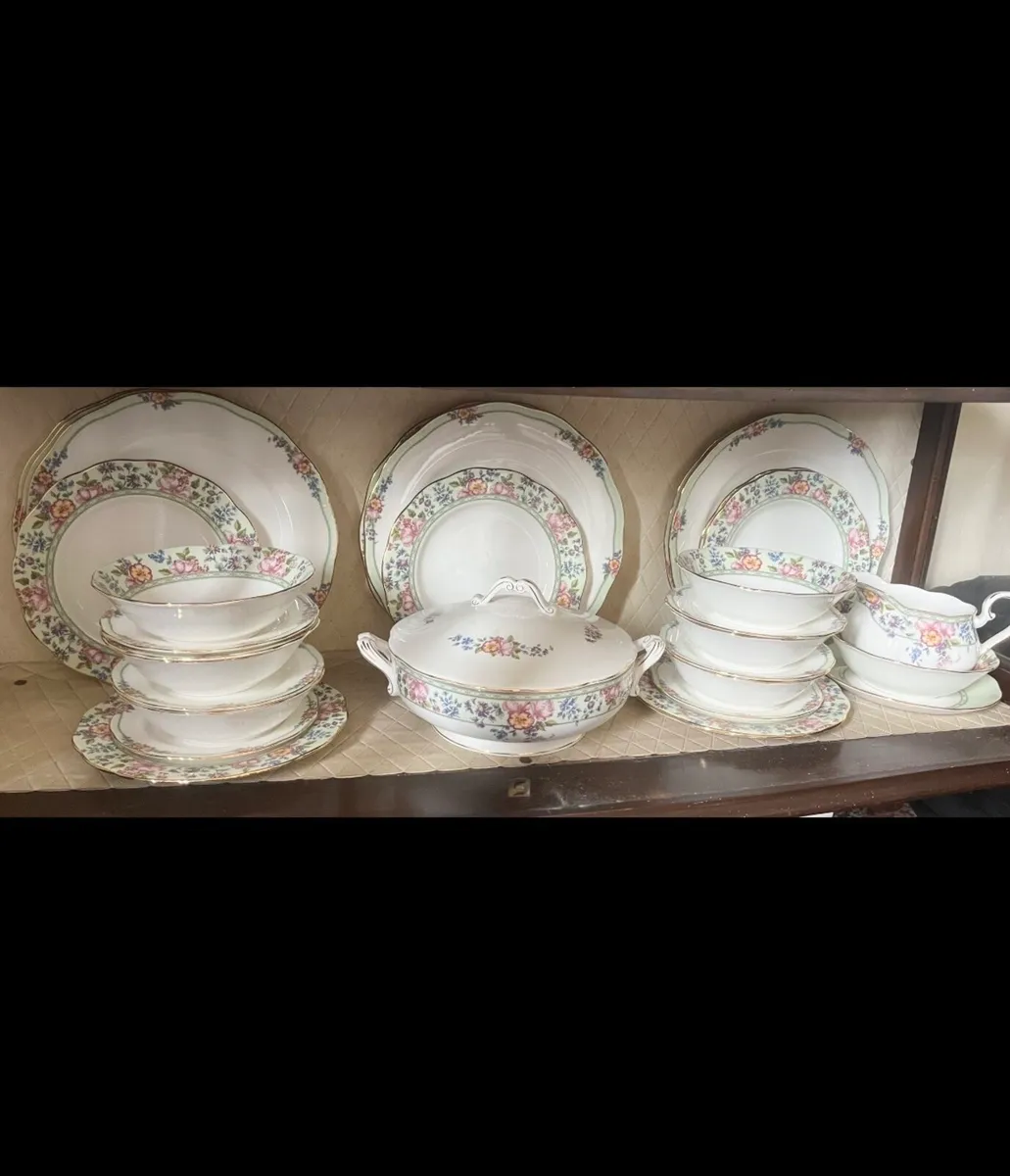Royal Albert Harrington Bone China Dinner Set - Image 1