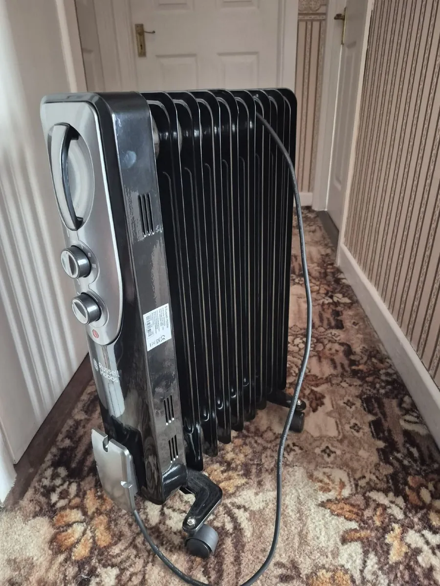 Russell Hobbs 9 Fin Oil Filled Radiator | RHOFR500 - Image 1