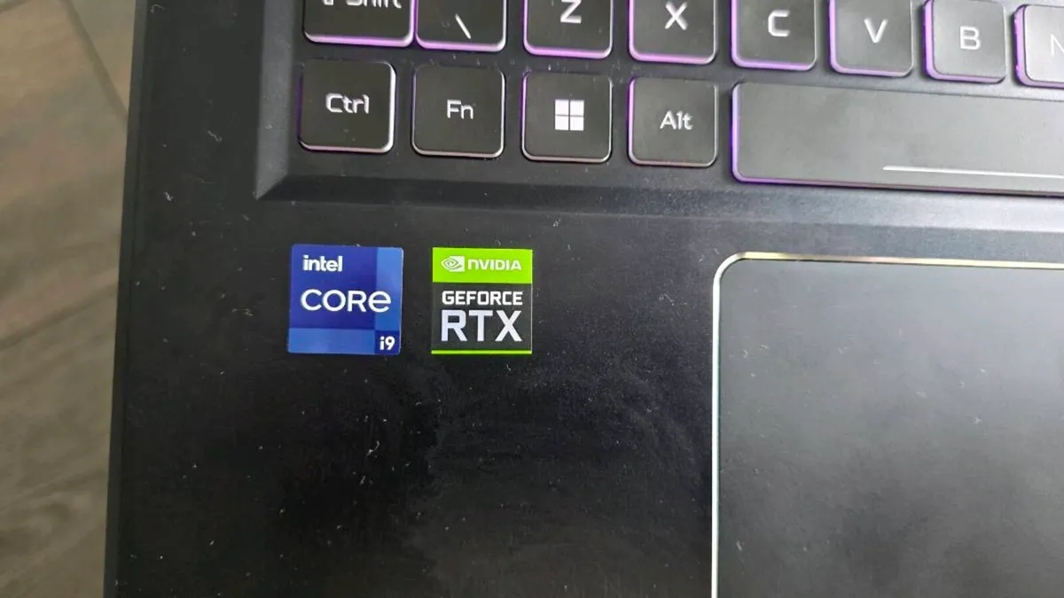 Acer Predator Helios 300 I9/32/1TB/3070 - Image 3