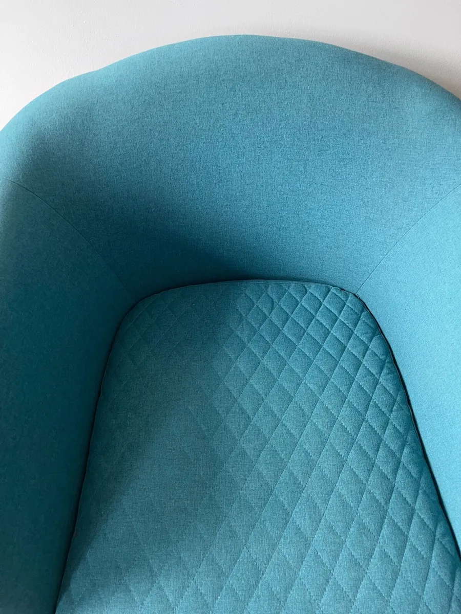 Tub chair green perfect condition - Image 3