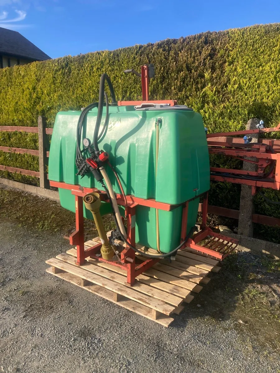600 litre sprayer , Bury. - Image 1