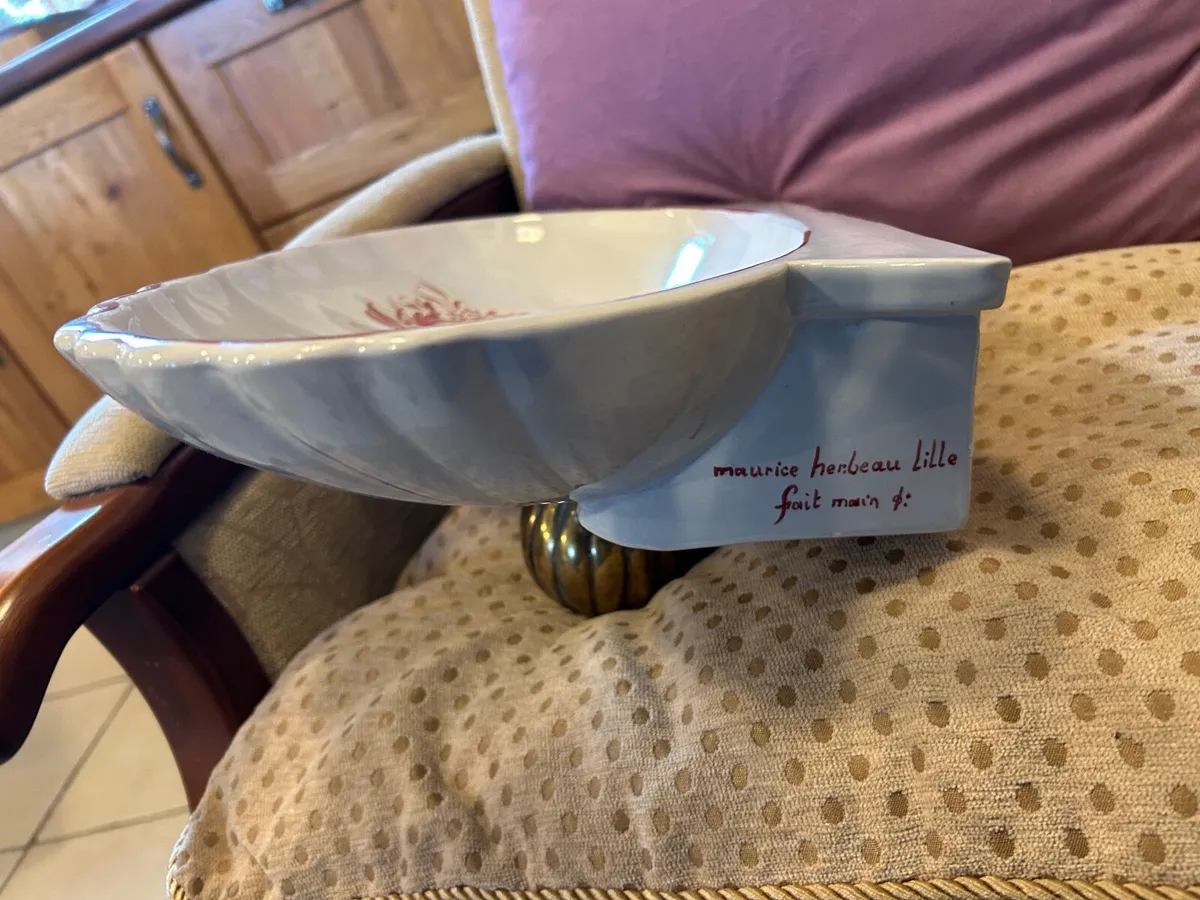 Vintage French Herbeau  Clam Sink - Image 4