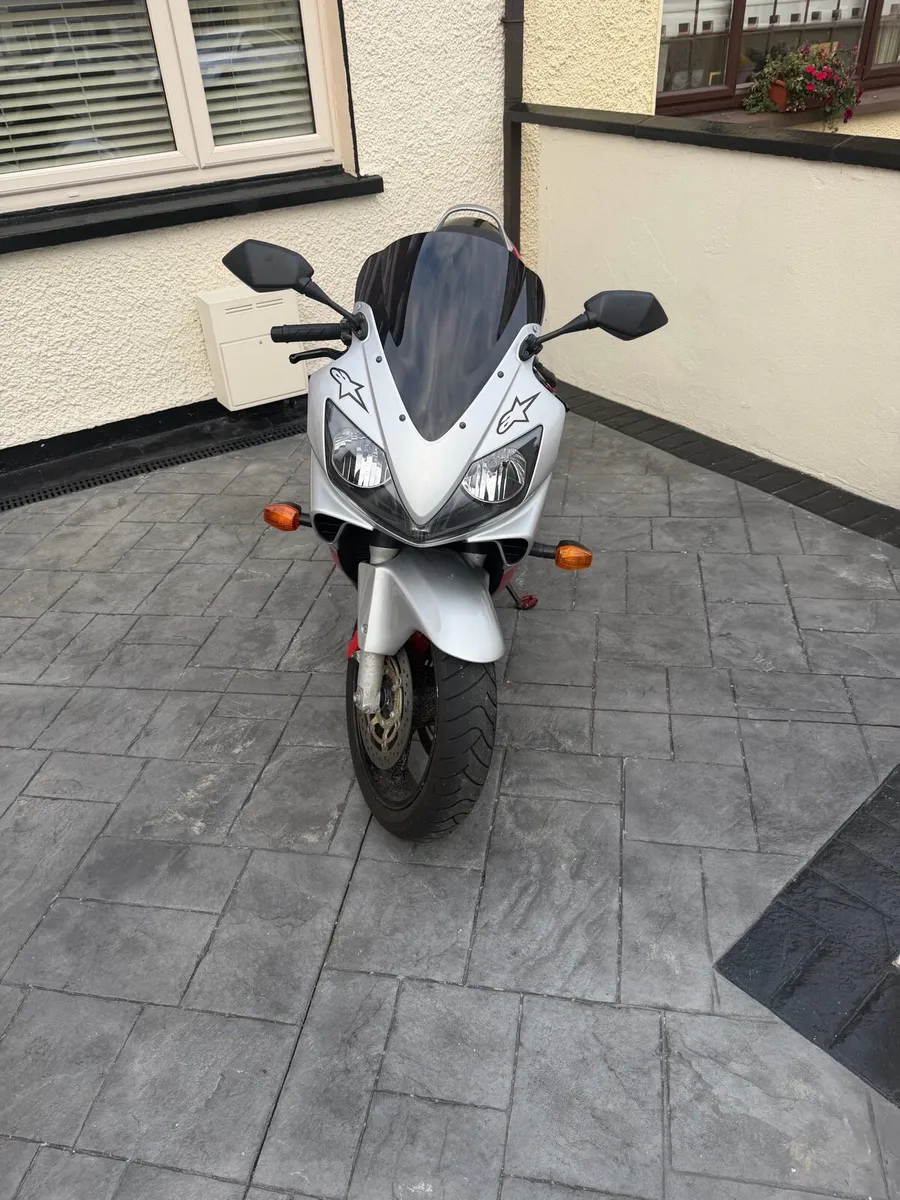 CBR 600f4i - Image 2