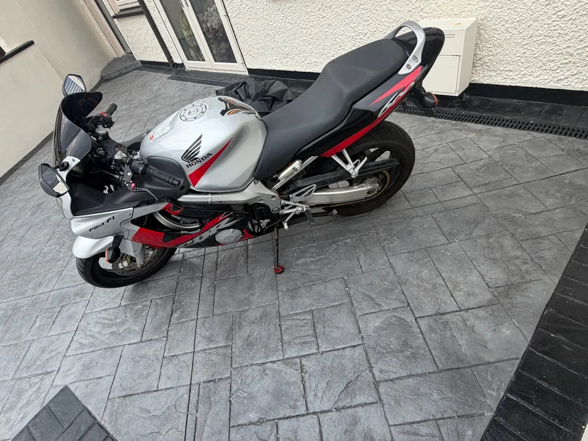 CBR 600f4i - Image 3