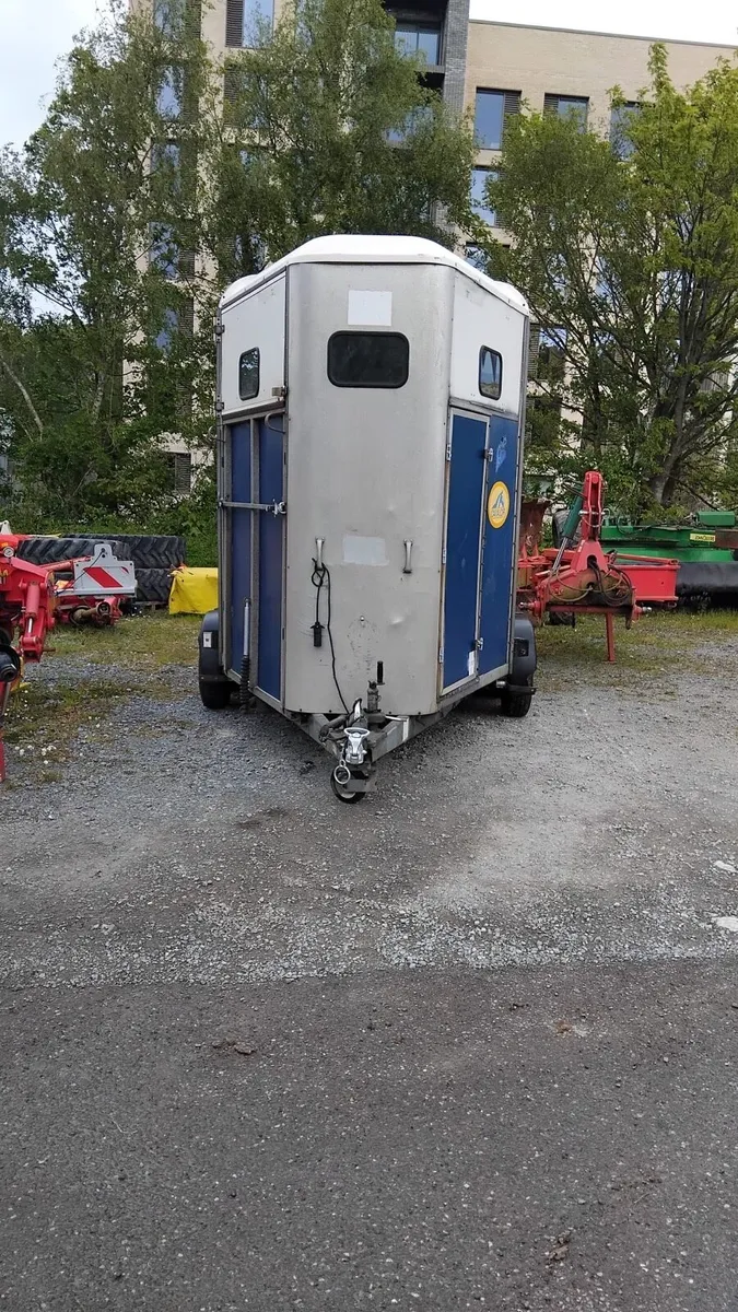 Ifor William’s 510 horse box - Image 3