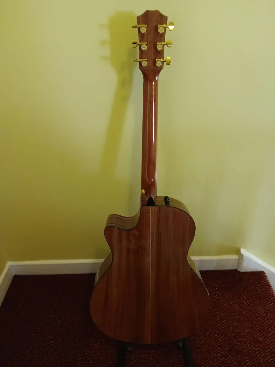 guitar - Image 4