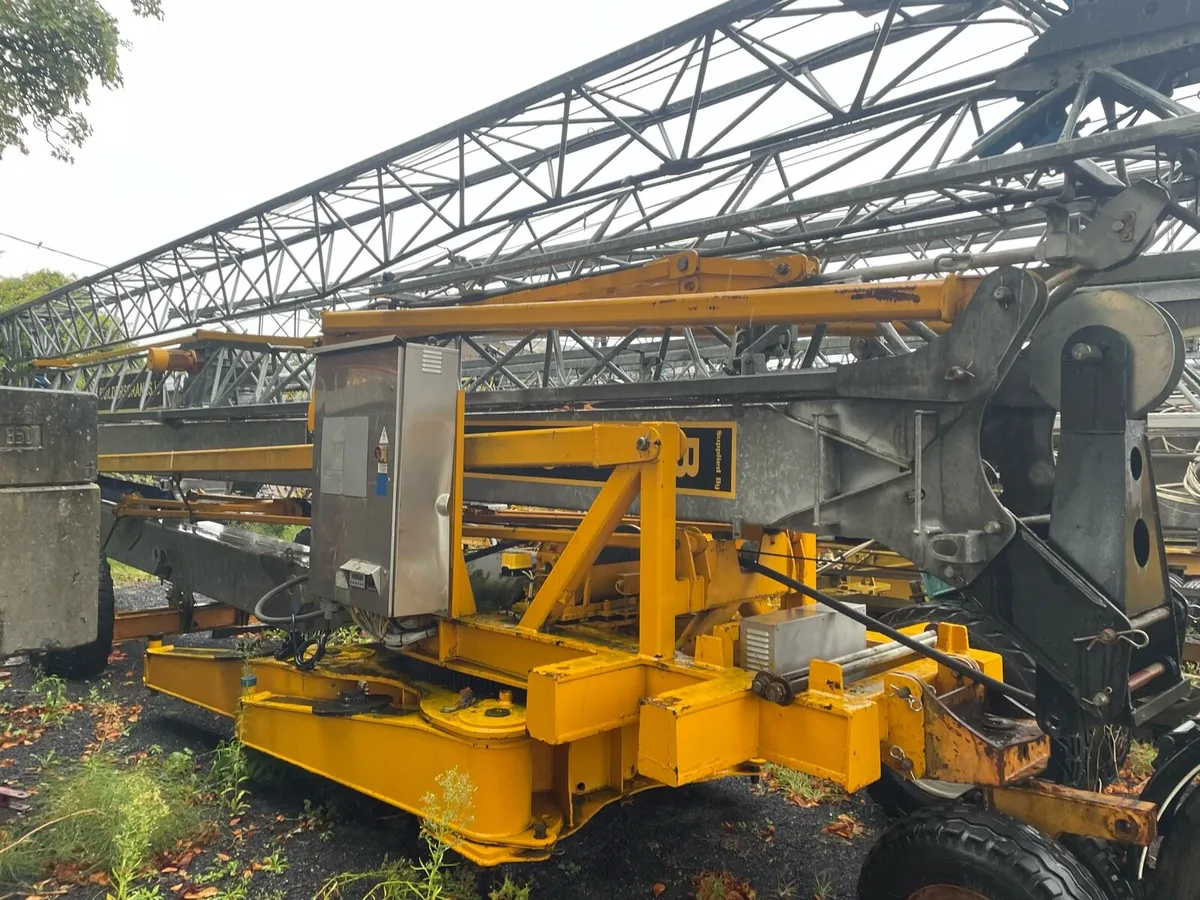 Self erecting crane - Image 4