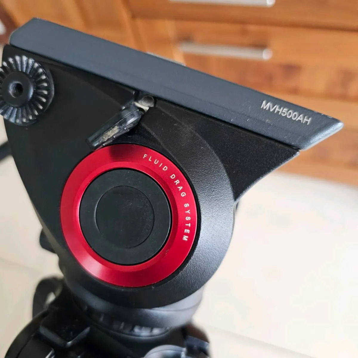 Carbon fibre tripods - Image 4