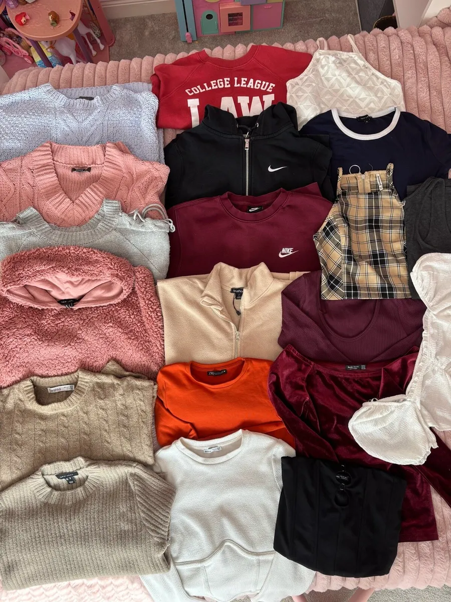 Girls clothes bundle xs/ s - Image 1