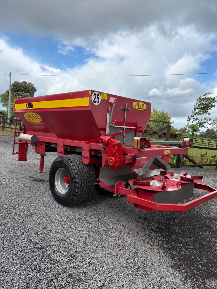 KRM Bredal LimeSpreader - Image 1