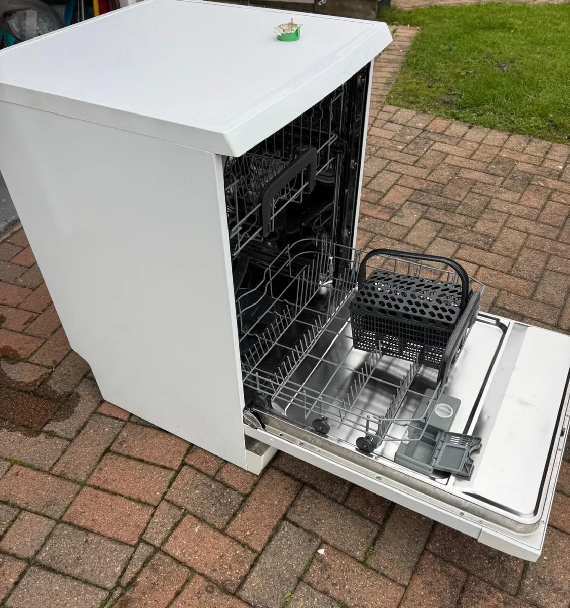 Dishwasher - Image 3