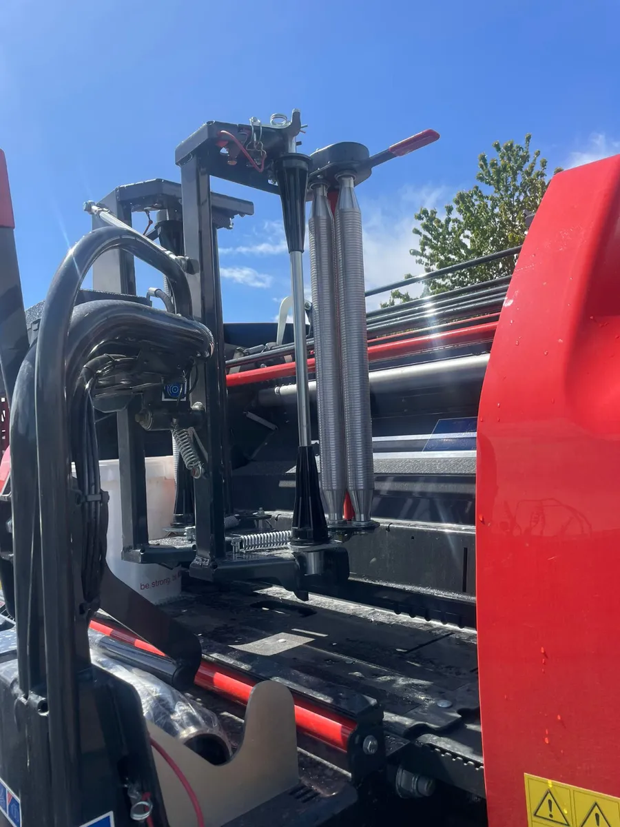 Kuhn 3130 (NEW) - Image 4