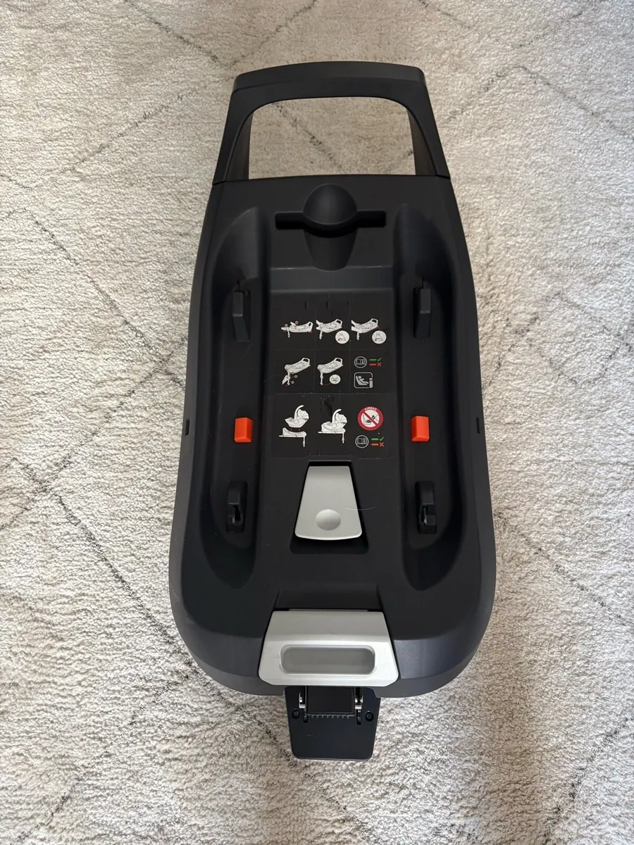 Egg car seat + Isofix base - Image 3