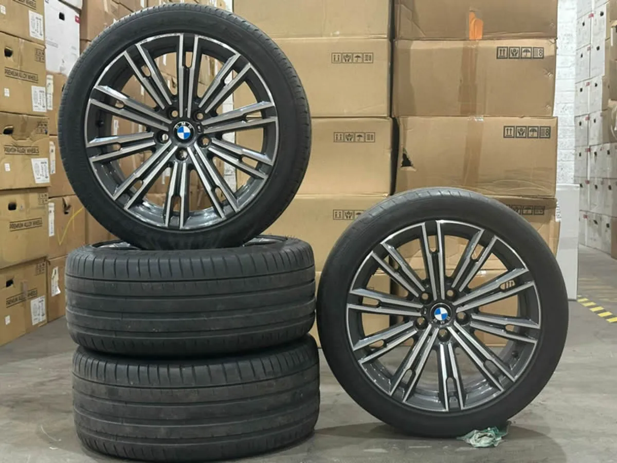 18" GENUINE OEM BMW 790M 3 SERIES WHEELS & TYRES - Image 1