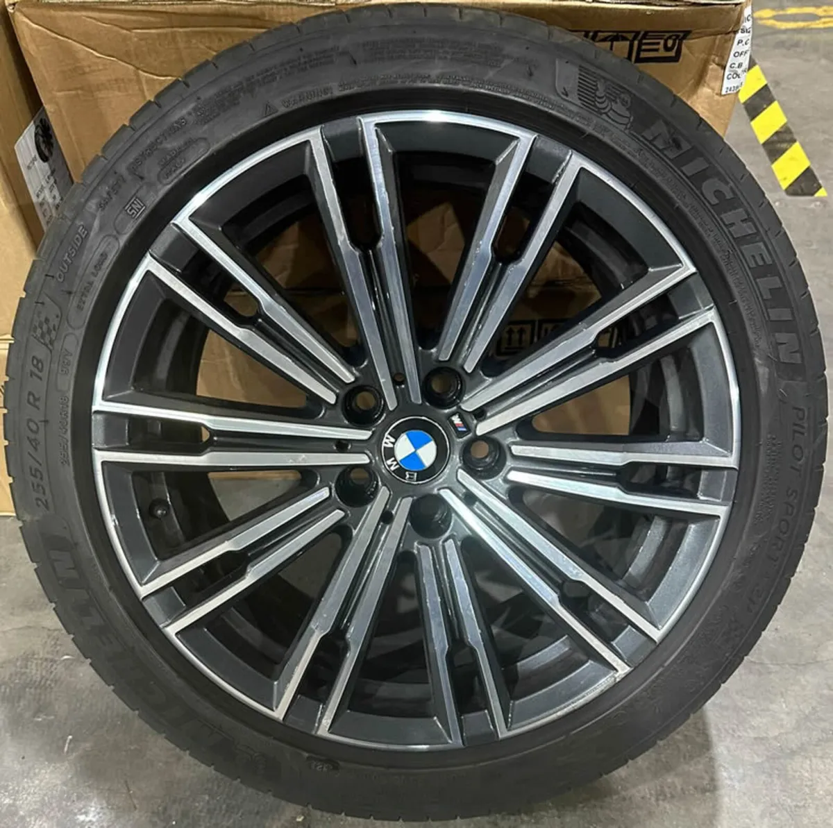 18" GENUINE OEM BMW 790M 3 SERIES WHEELS & TYRES - Image 4
