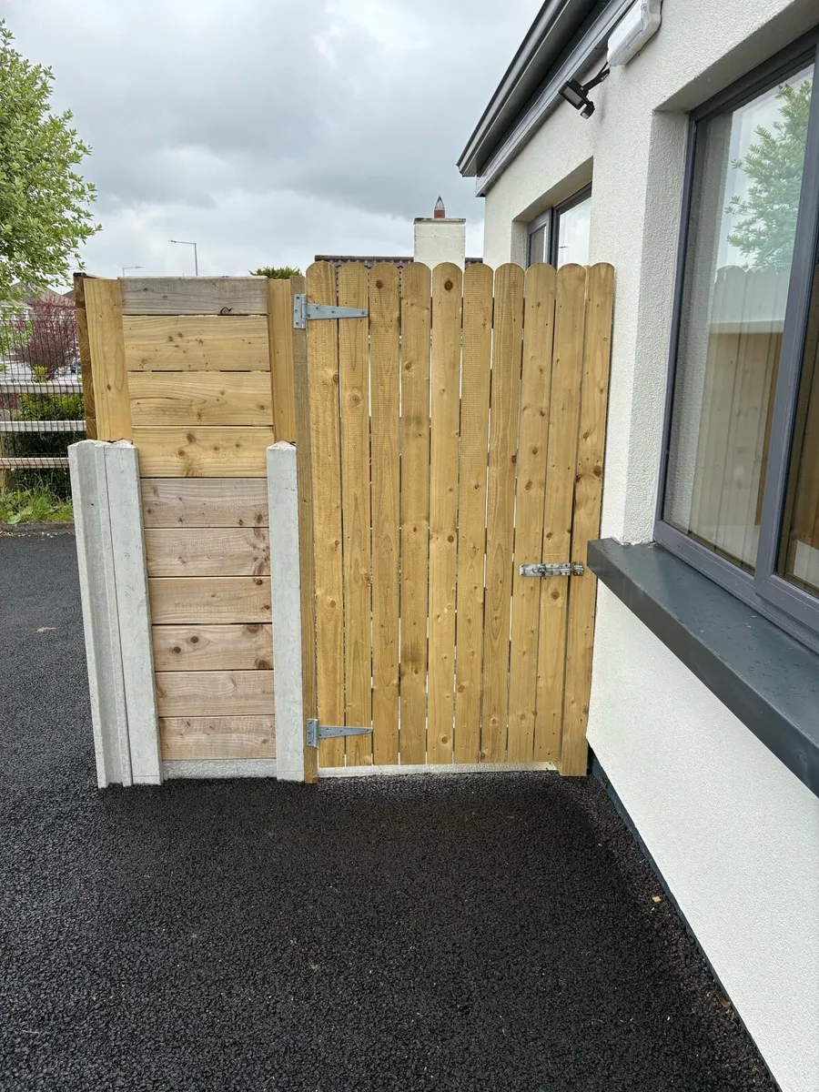Side Entrance Composite Gates - Image 4