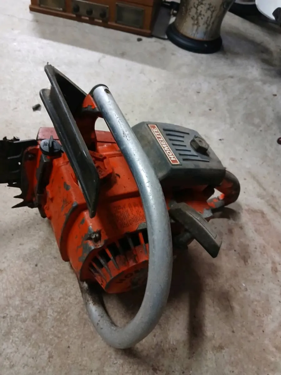 Vintage chainsaw - Image 4