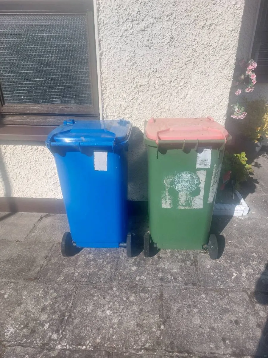 2 Wheelie bins - Image 2