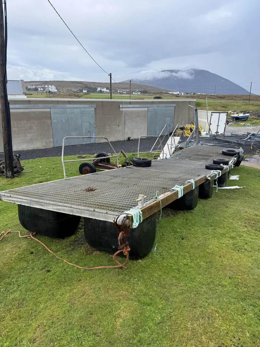 10 m pontoon - Image 1