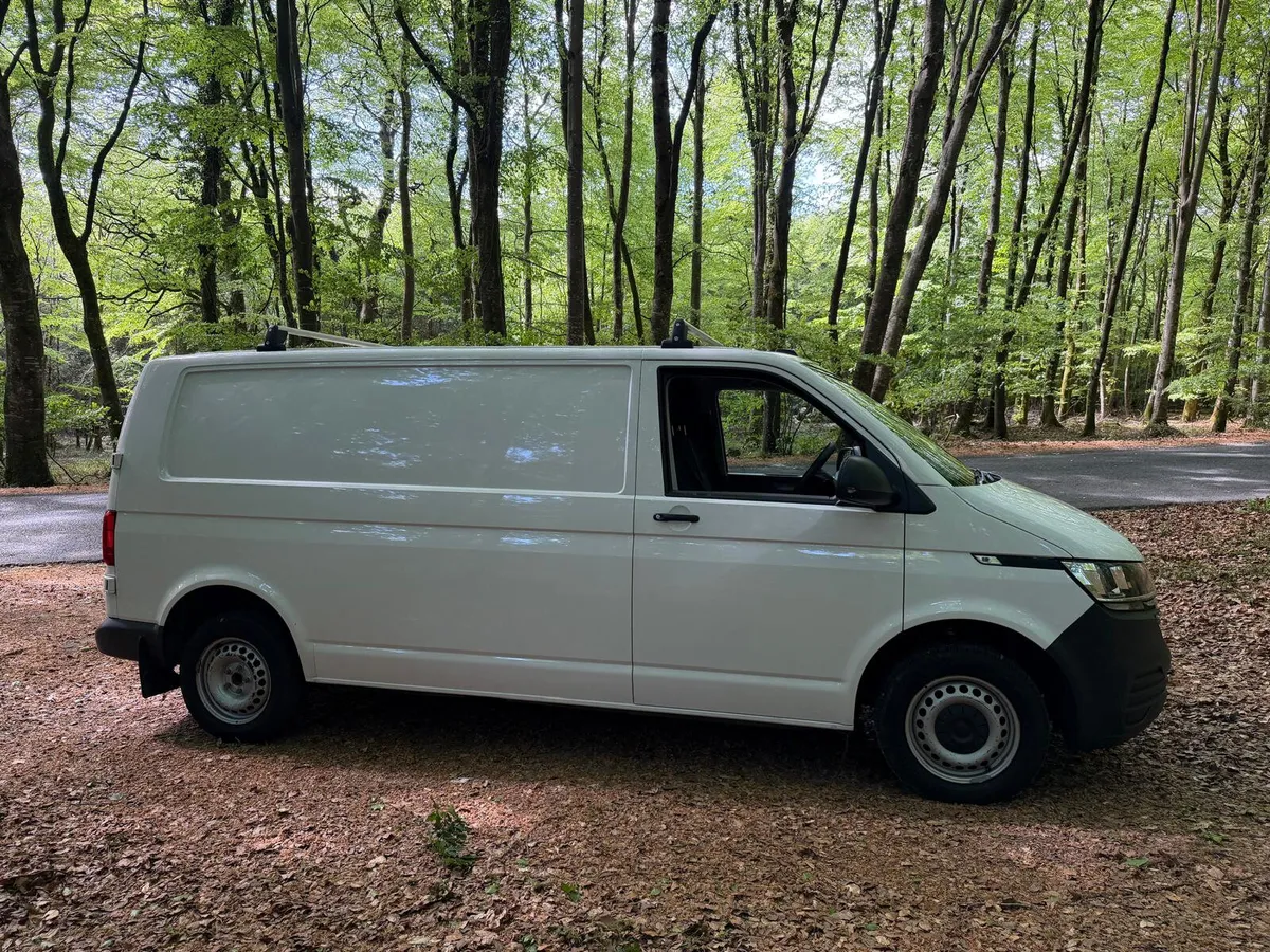 201 V.W TRANSPORTER 2.0 TDI LWB 1 OWNER - Image 4
