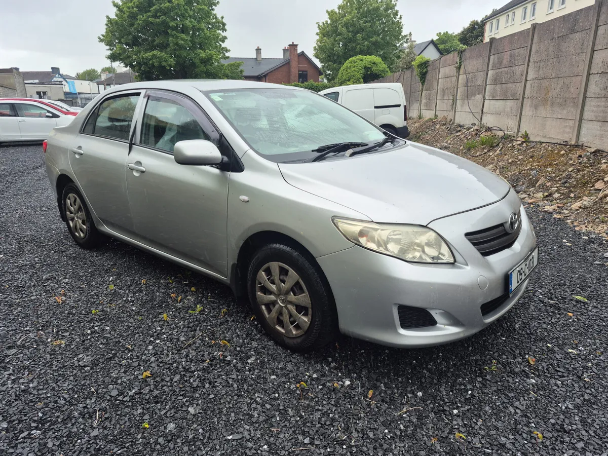 2009 Toyota Corolla 1.4 petrol Trade sale - Image 2