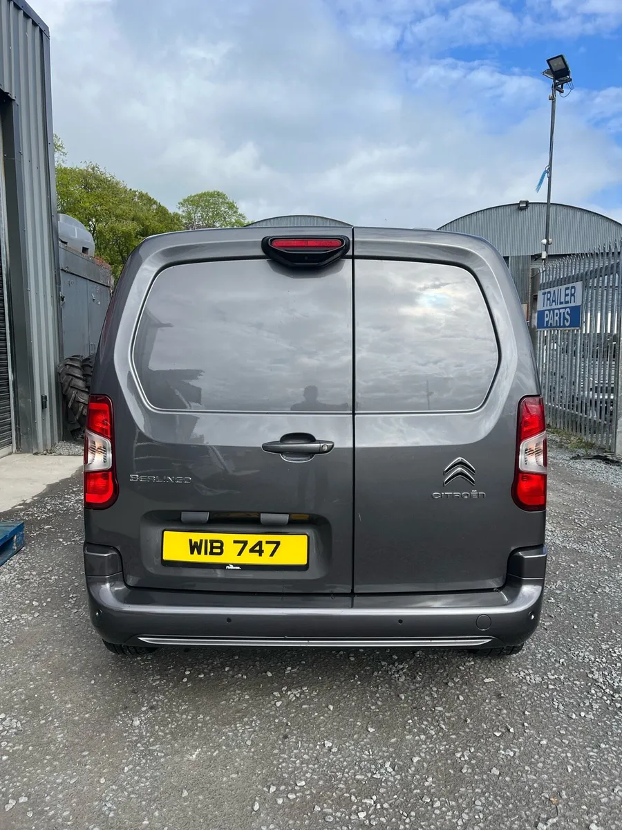 2021 Citroen Berlingo Auto Driver 130BHP - Image 3