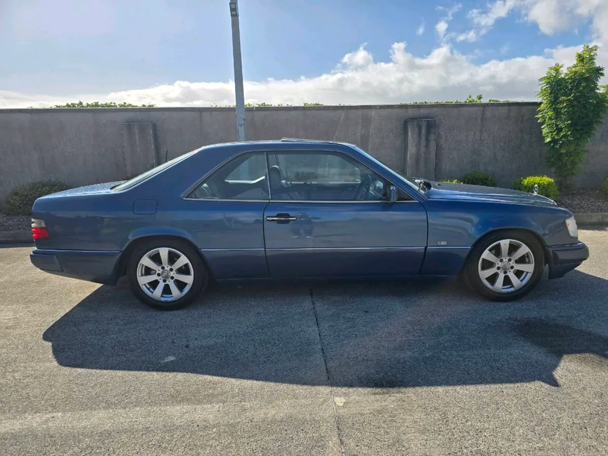Mercedes W124 230 Coupe - Image 1