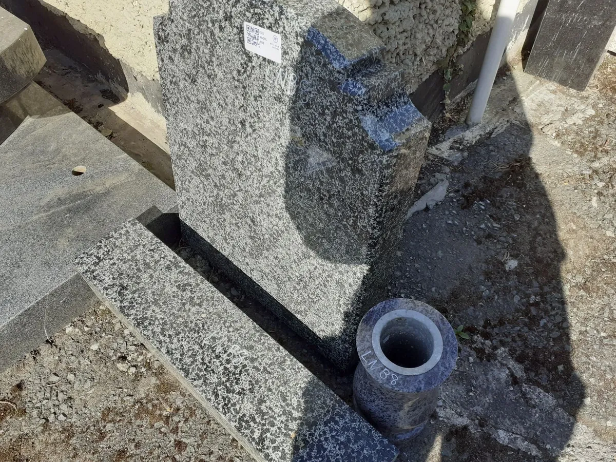 Unreserved Auction Of Irish Crafted Headstones - Image 2